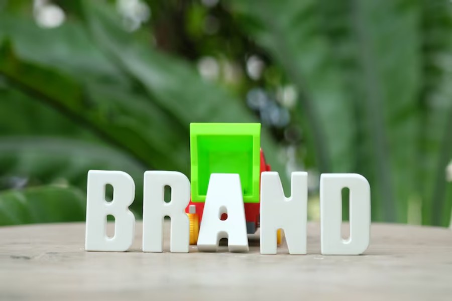 How to Build a Strong Brand Identity